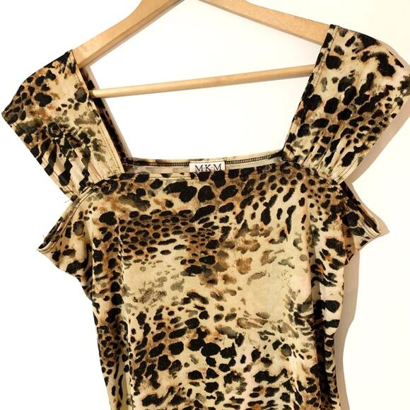 Cheetah Print Sleeveless Top - Picture 8 of 10